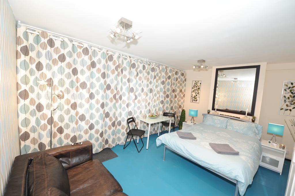 Kingward Rooms London Ngoại thất bức ảnh